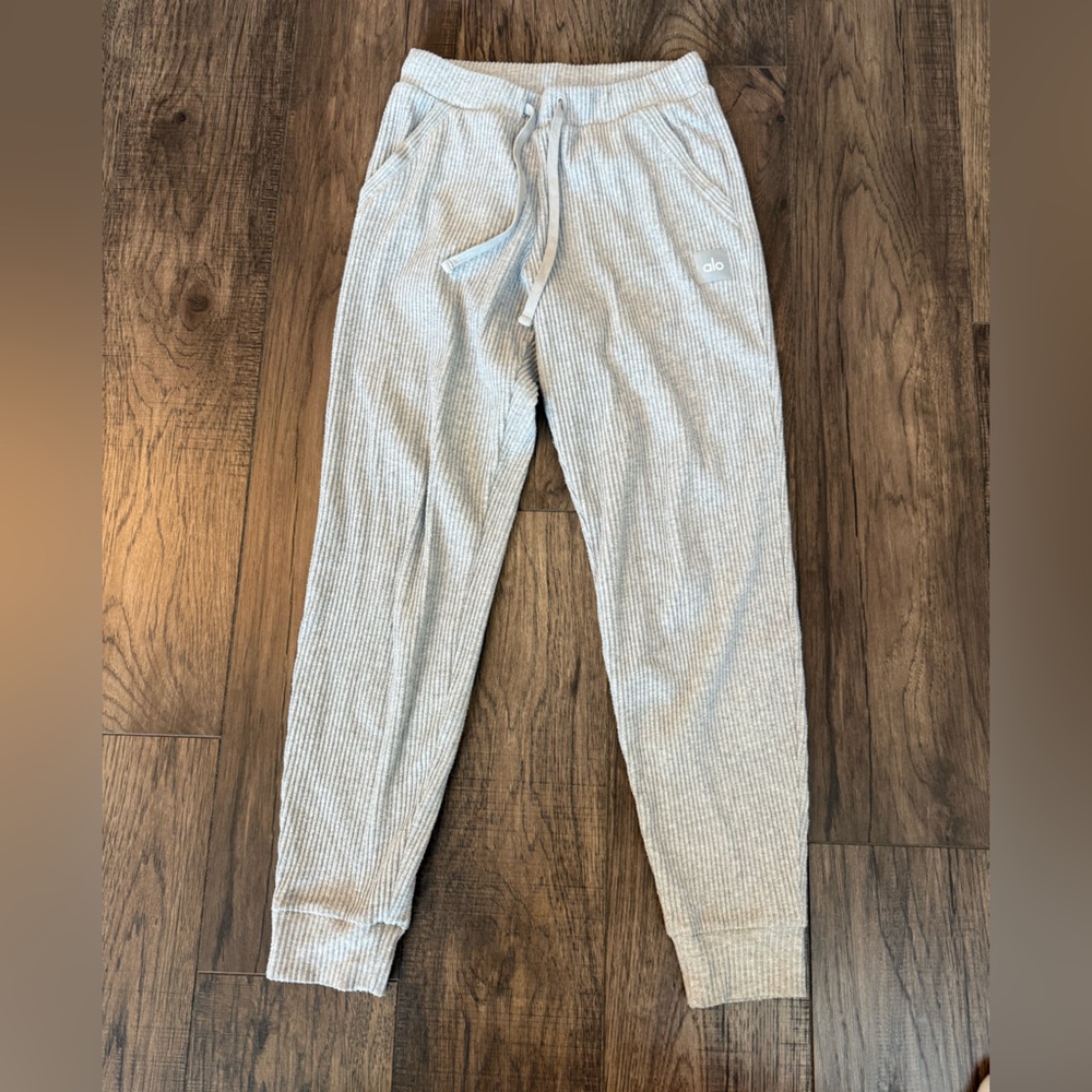 ALO Yoga Gray Ribbed Pants